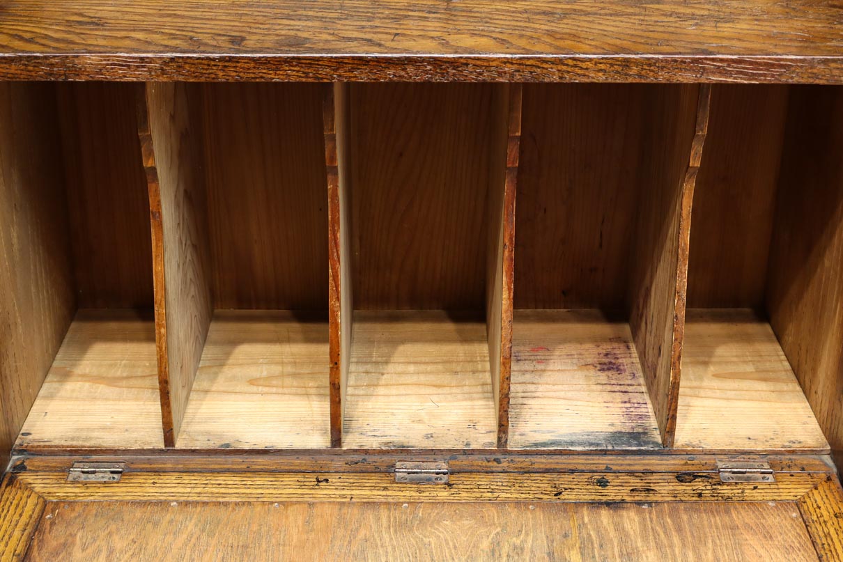 Small bureau furniture BB3494