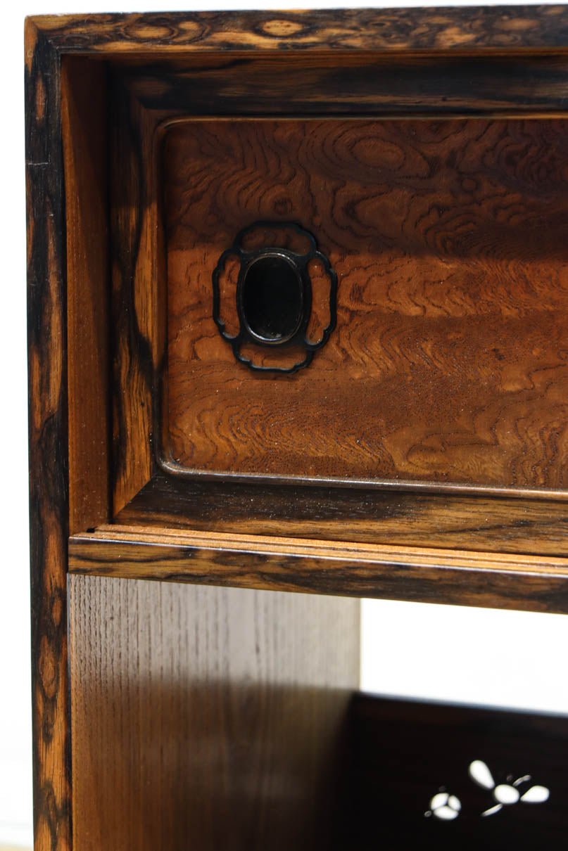 Display shelf BB3495