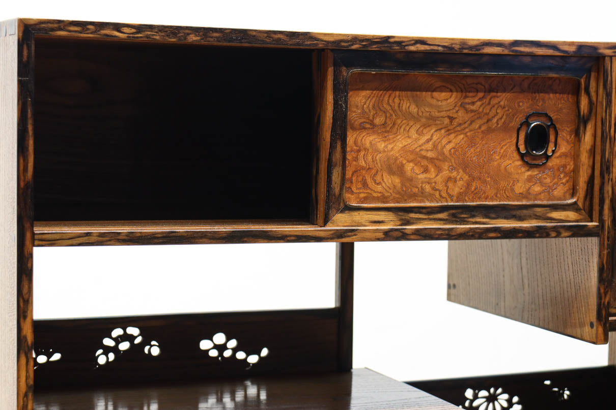 Display shelf BB3495