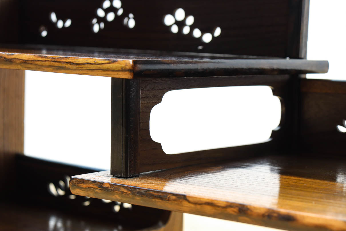 Display shelf BB3495
