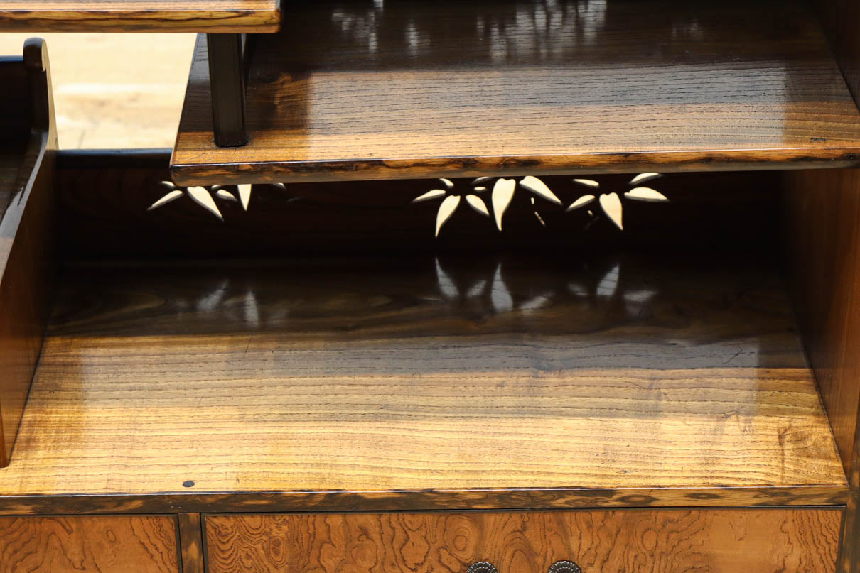 Display shelf BB3495