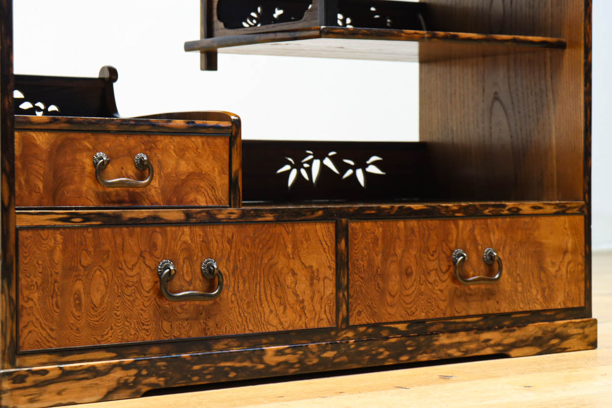 Display shelf BB3495