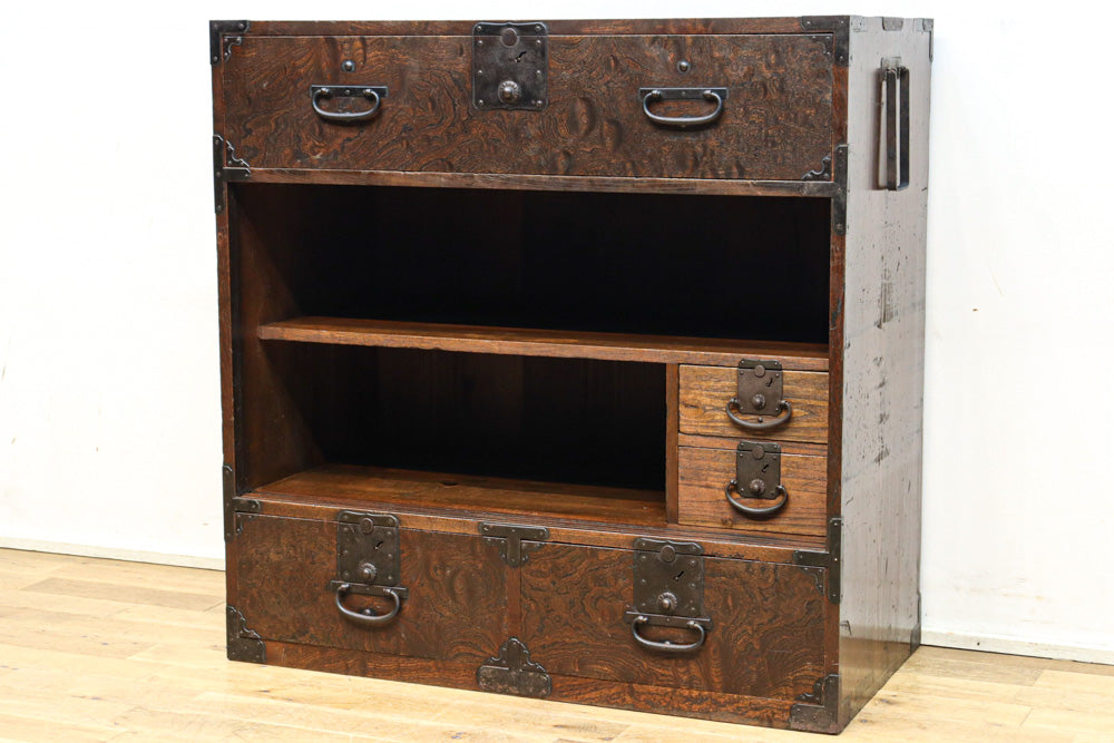 Merchant Chest BB3581