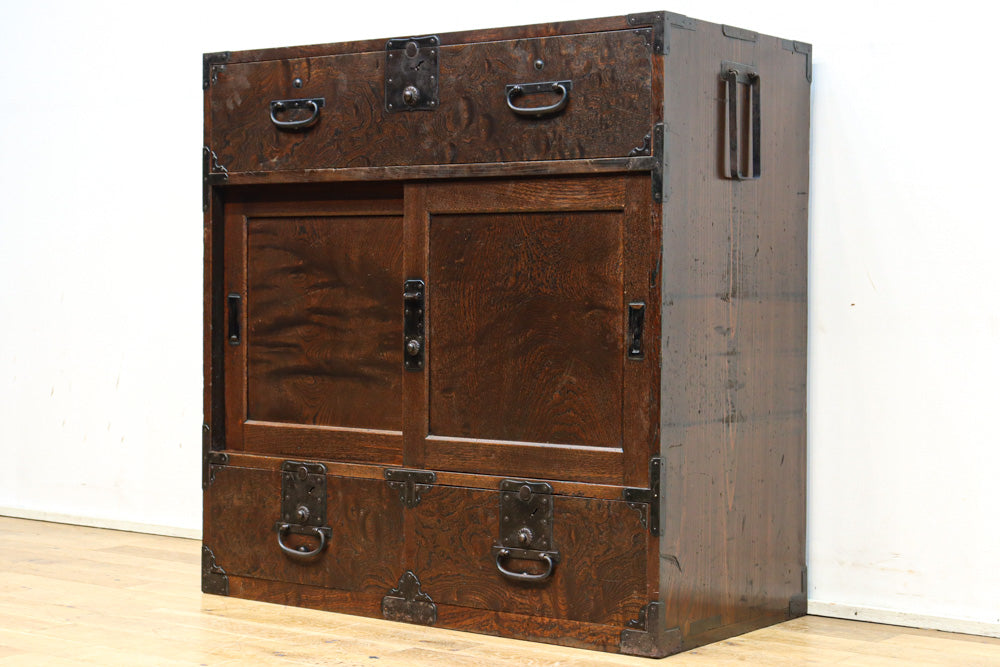Merchant Chest BB3581