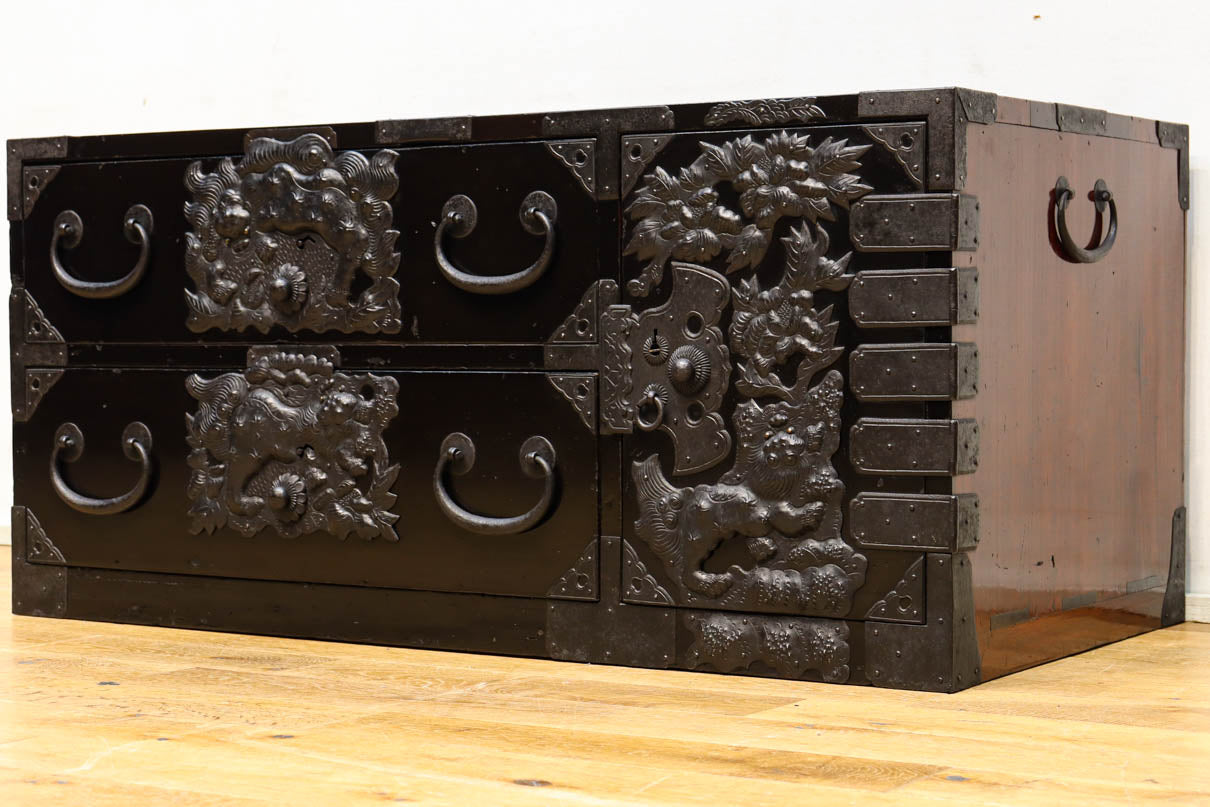 Clothing Chest BB3582