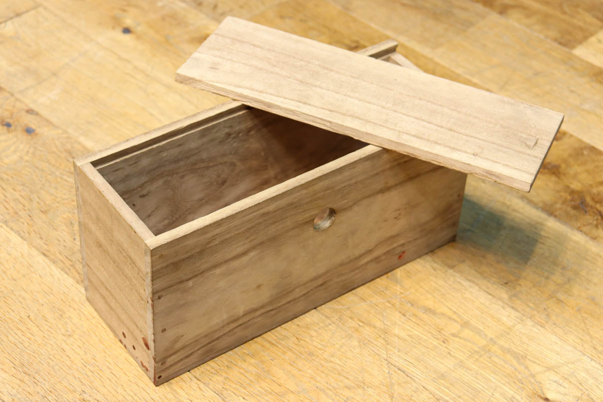 Clothing Chest BB3582