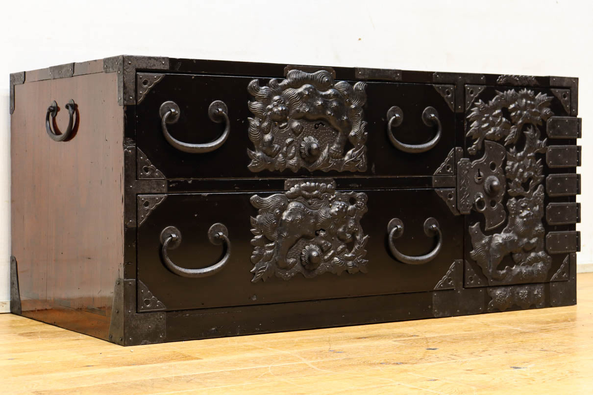 Clothing Chest BB3582