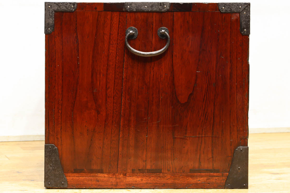 Clothing Chest BB3582