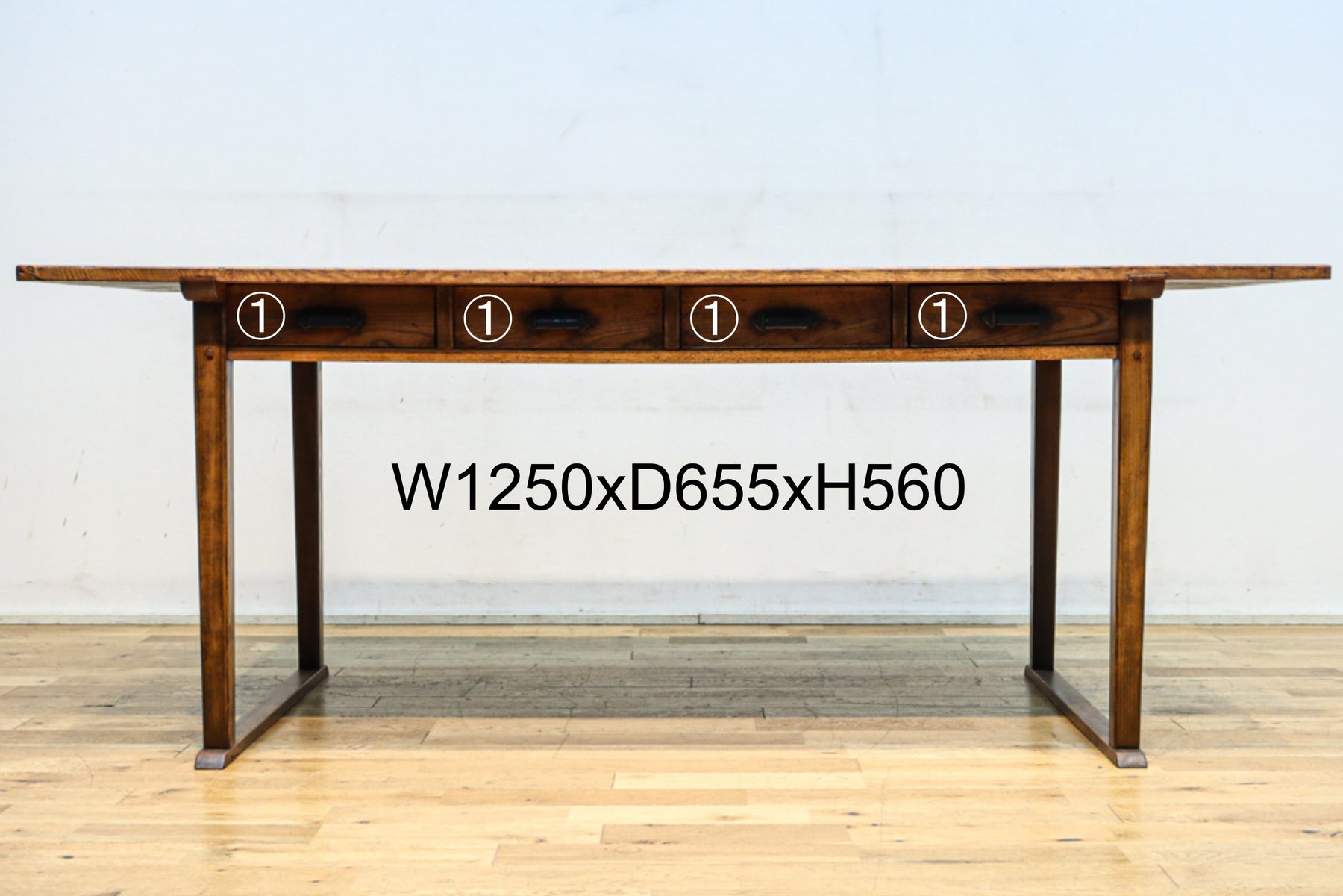 Retro Furniture BB3626