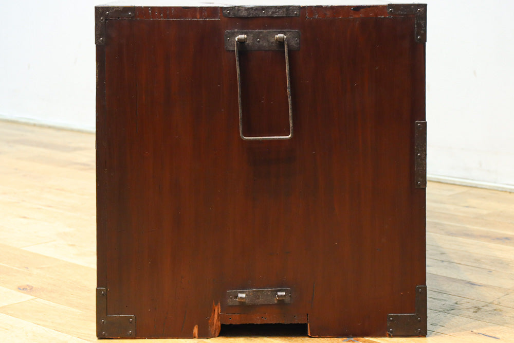 Clothing Chest BB3674