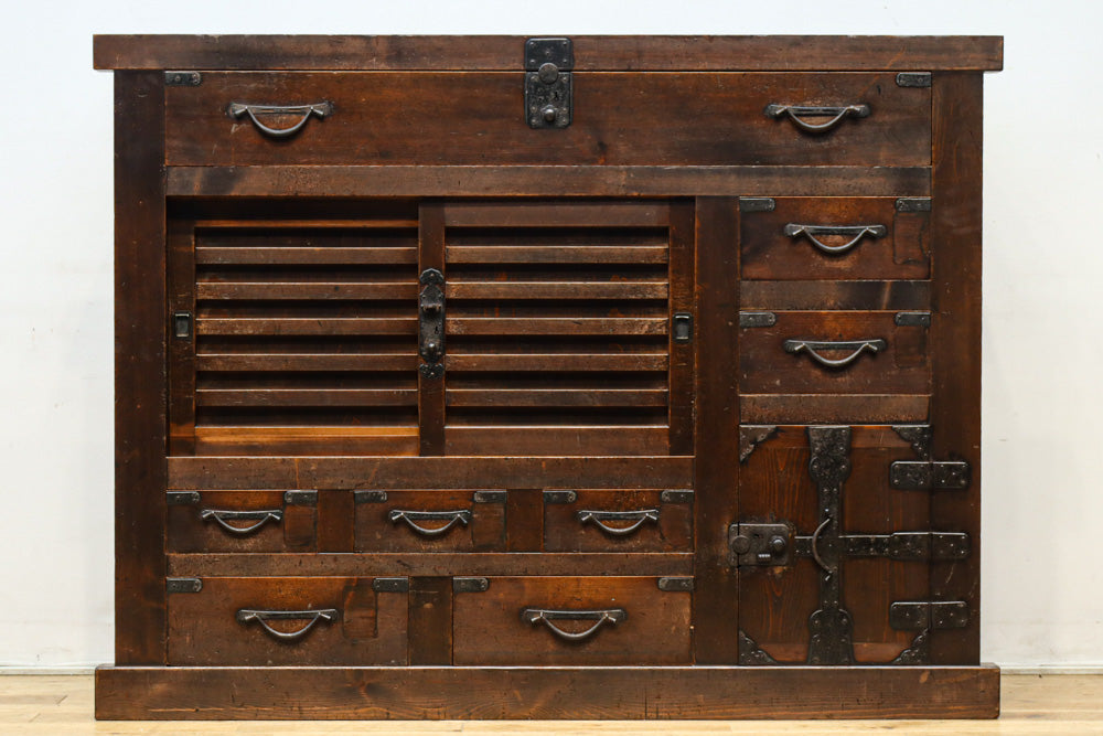 Merchant Chest BB3693