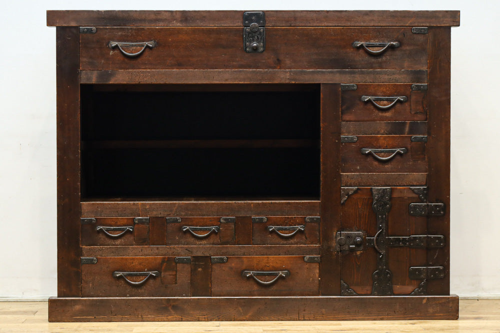 Merchant Chest BB3693