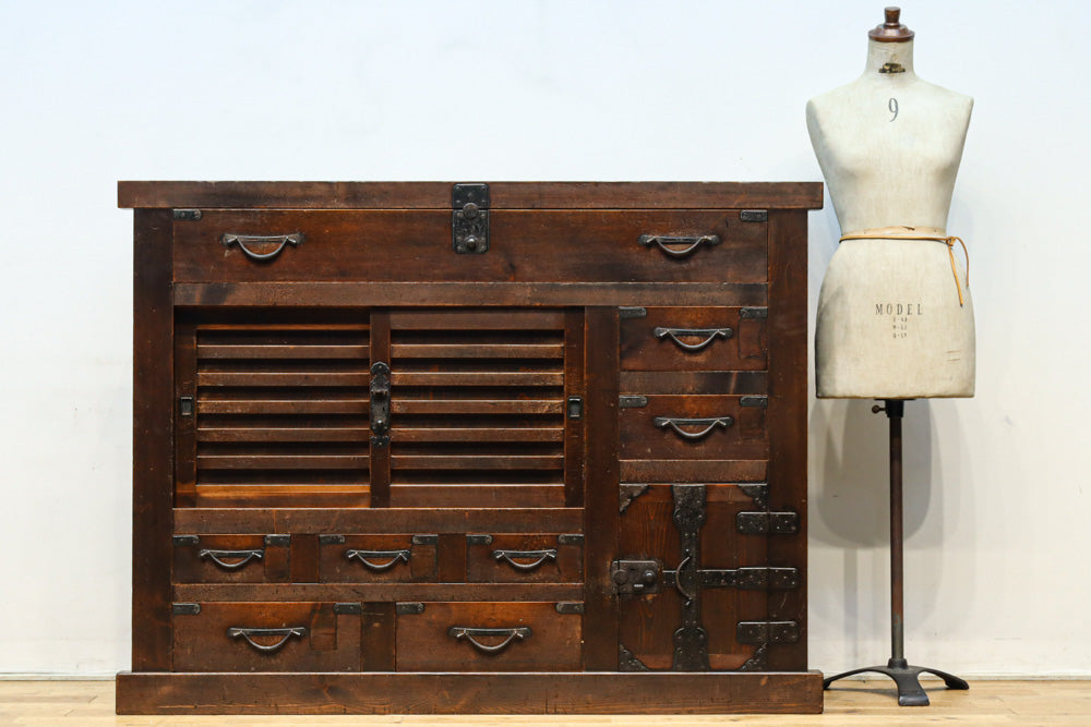 Merchant Chest BB3693