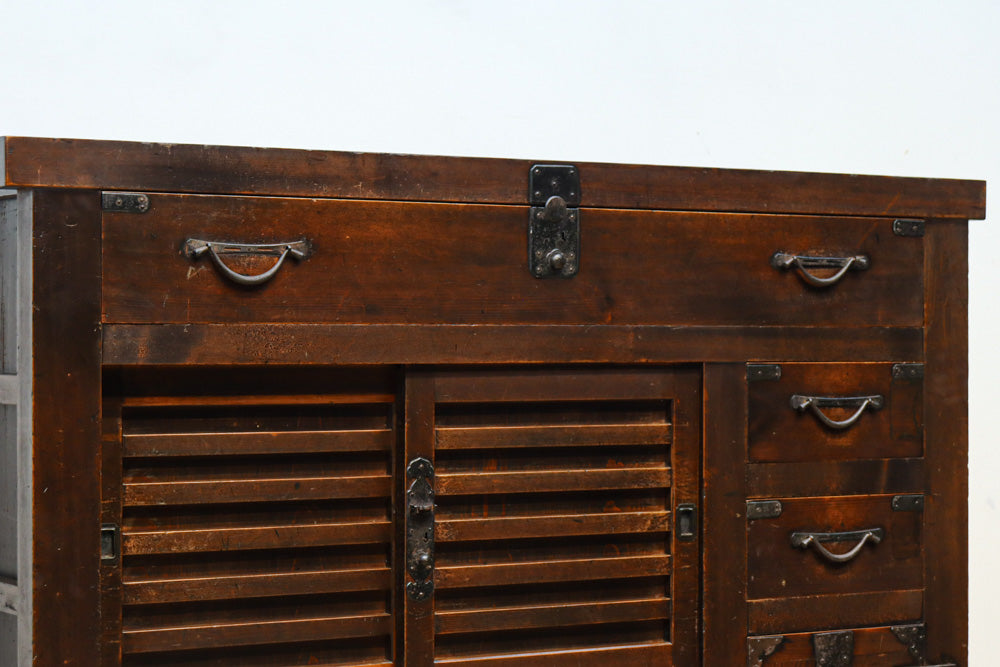 Merchant Chest BB3693
