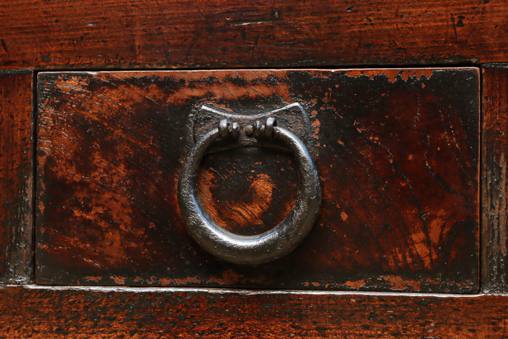 稀少幅815ミリ‼︎ 時代を経た上質な風合いで貫禄漂う京水屋箪笥　BB3705