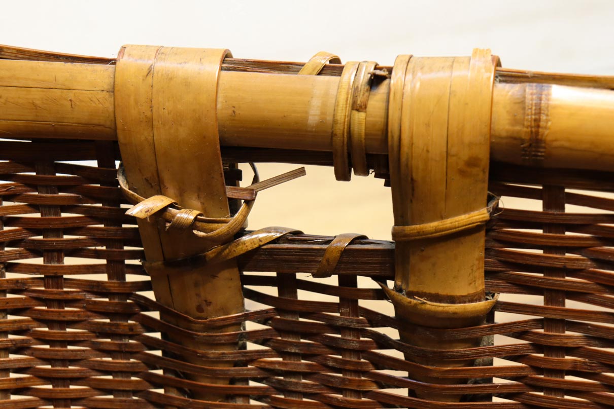 温かみある風合いに包まれた竹製角カゴ　DC1034