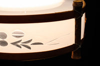 籠目装飾のある竹製フレームに花の透かし模様が馴染む電笠　DC3843