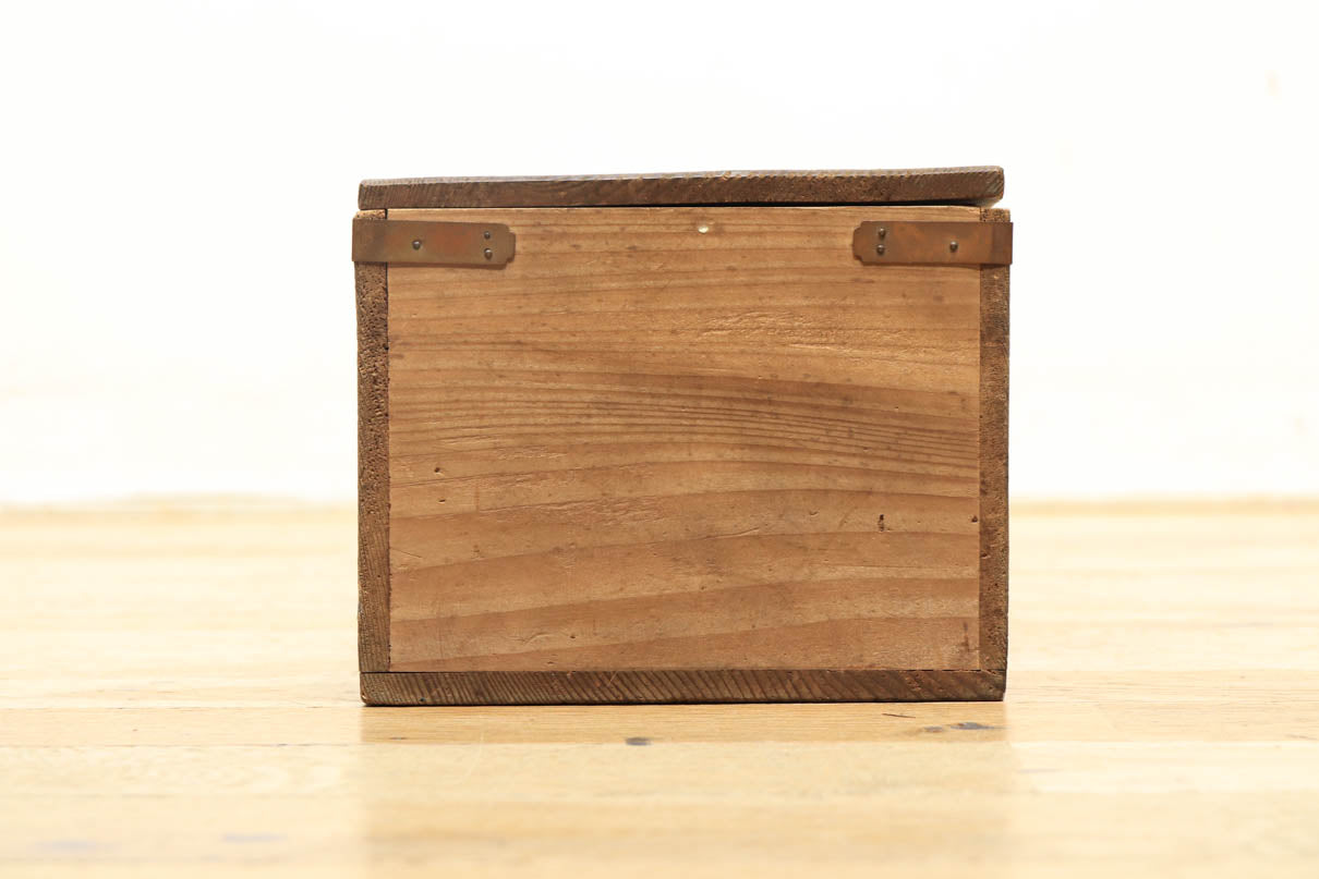 木地色の美しい風合いが上品な紐付き木箱 DC3879 – 古福庵 [ KOFUKUAN 