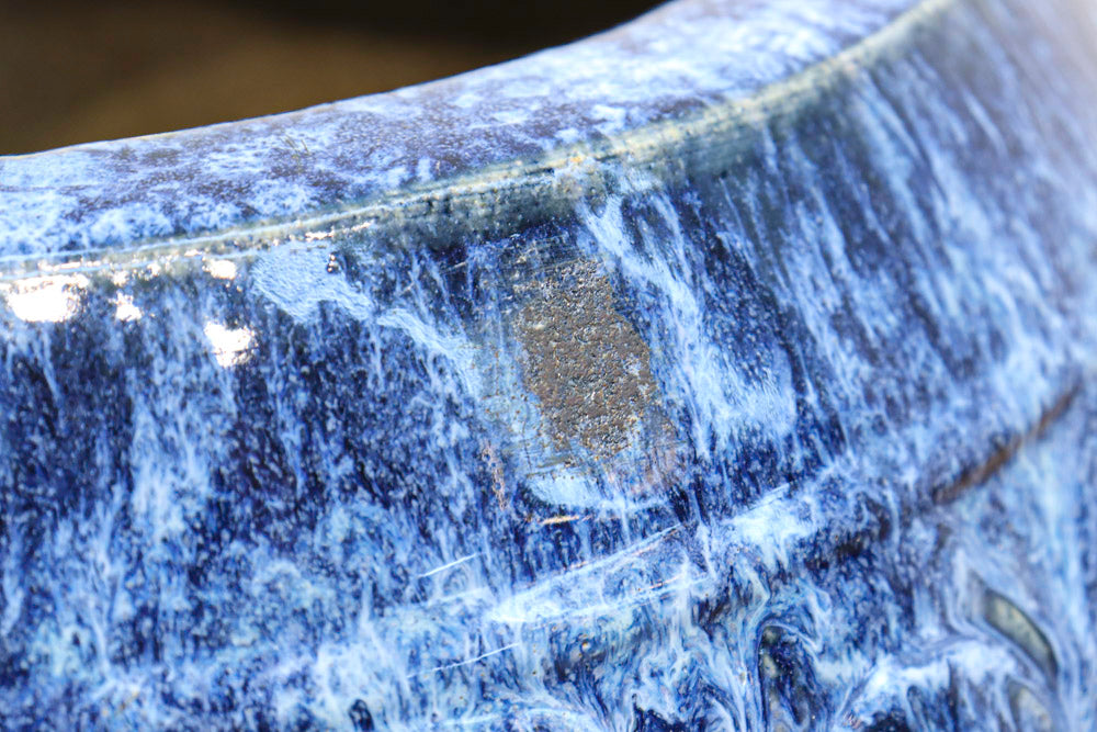 藍色の色模様が素敵な陶器製傘立て　DC3922