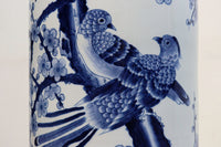 桜と二羽の鳥の絵模様が見事な陶器製の傘立て　DC4074