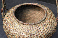 繊細な竹編みが素敵な持ち手付花カゴ　DC4108