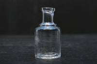 レトロ感溢れるガラスの小瓶セット　DC4303　在庫4個1組