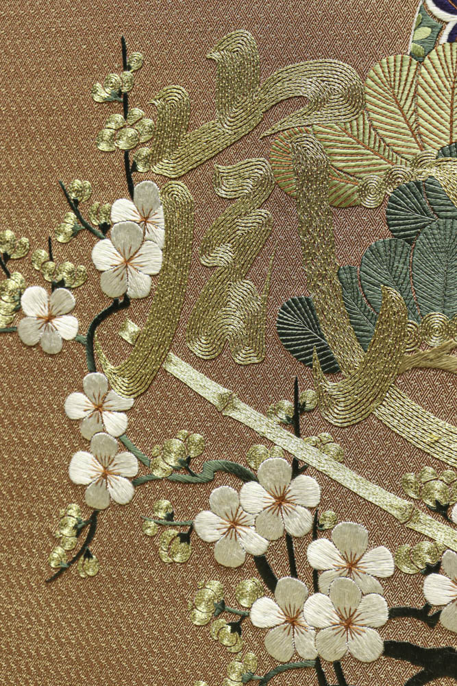 華やかな趣きある日本刺繍が魅力的な衝立　DC4588