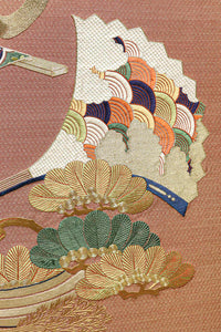 華やかな趣きある日本刺繍が魅力的な衝立　DC4588