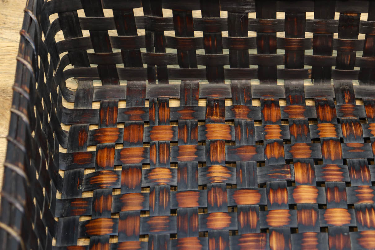 時代の風合いと味わいある長方形の竹編みカゴ　DC4608