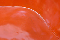 朱の色合いで格調ある雫型のこね鉢　DC4772