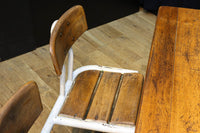 珍品!! 白パイプが可愛らしい子供用の一体型テーブル椅子　DC4837
