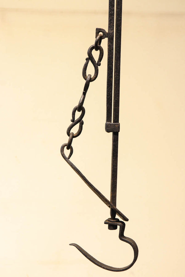 鎖金具が映えるシンプルな自在鉤　DC5004