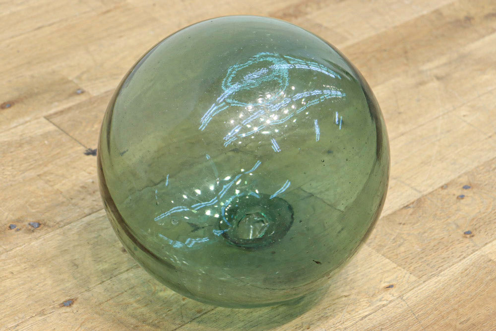 大サイズ!! 細かな気泡を含む淡いグリーンの浮き玉　DC5044