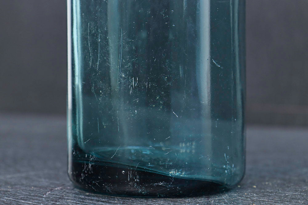 寸胴な作りのレトロガラス瓶 DC5066 在庫1本 – 古福庵 [ KOFUKUAN 