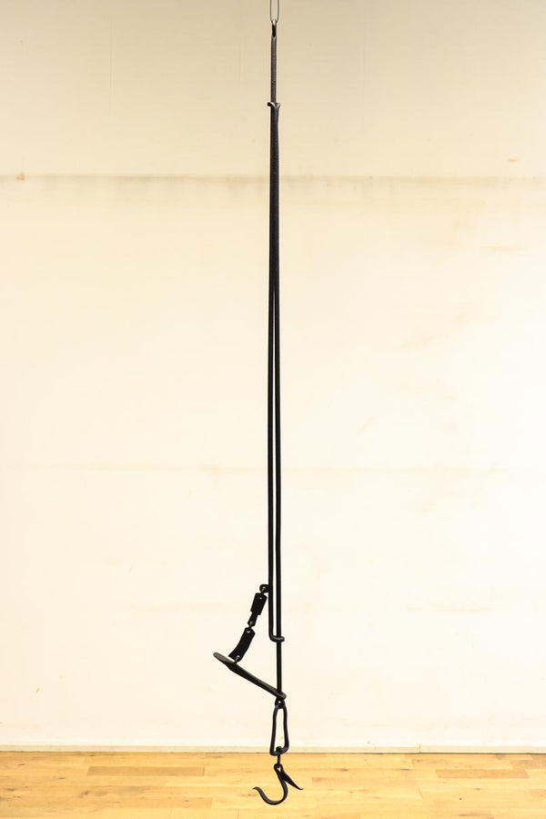 短冊と扇子型板吊り金具が魅力の自在鉤　DC5115