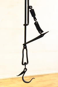 短冊と扇子型板吊り金具が魅力の自在鉤　DC5115