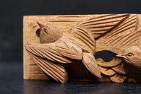 躍動感のある鳥を描いた彫刻飾り　DC5184ab　在庫(a:1 b:1)個