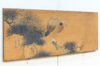 雄々しい鷹と松を描いた雅な趣きある板絵　DC5503