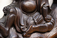 蝦蟇（ガマ）仙人を描いた風情のある彫刻飾り　DC5541