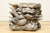 迫力の表情を描いた唐獅子牡丹の彫刻飾り　DC5978　在庫2個一組