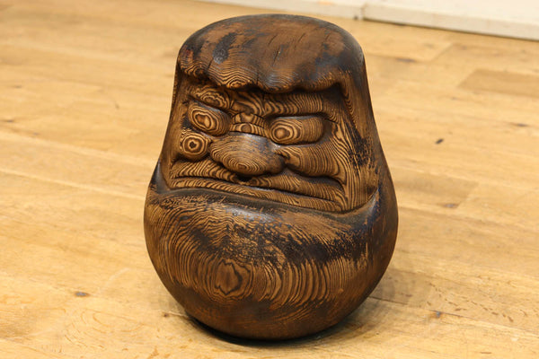 Wooden carving of Daruma DC6863