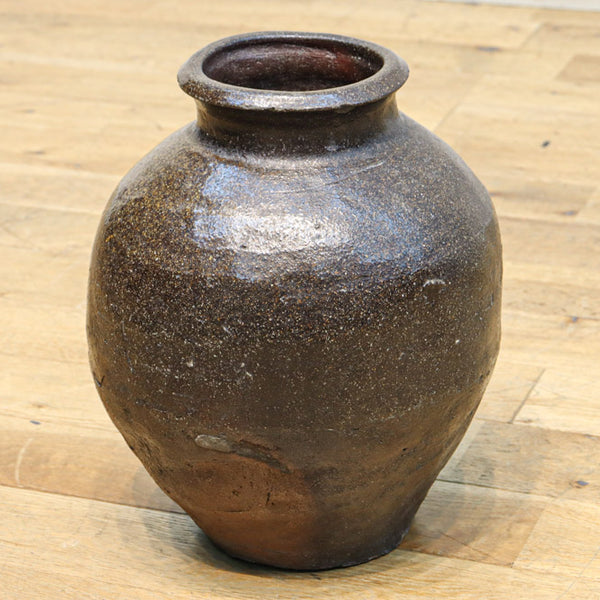 大きな壺，引き取り限定福岡 味わいのあるシルエットをした印象的な常滑壺 DC7179 – 古福庵