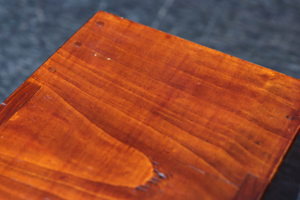 朱の色艶の美しい小箱　DC7325