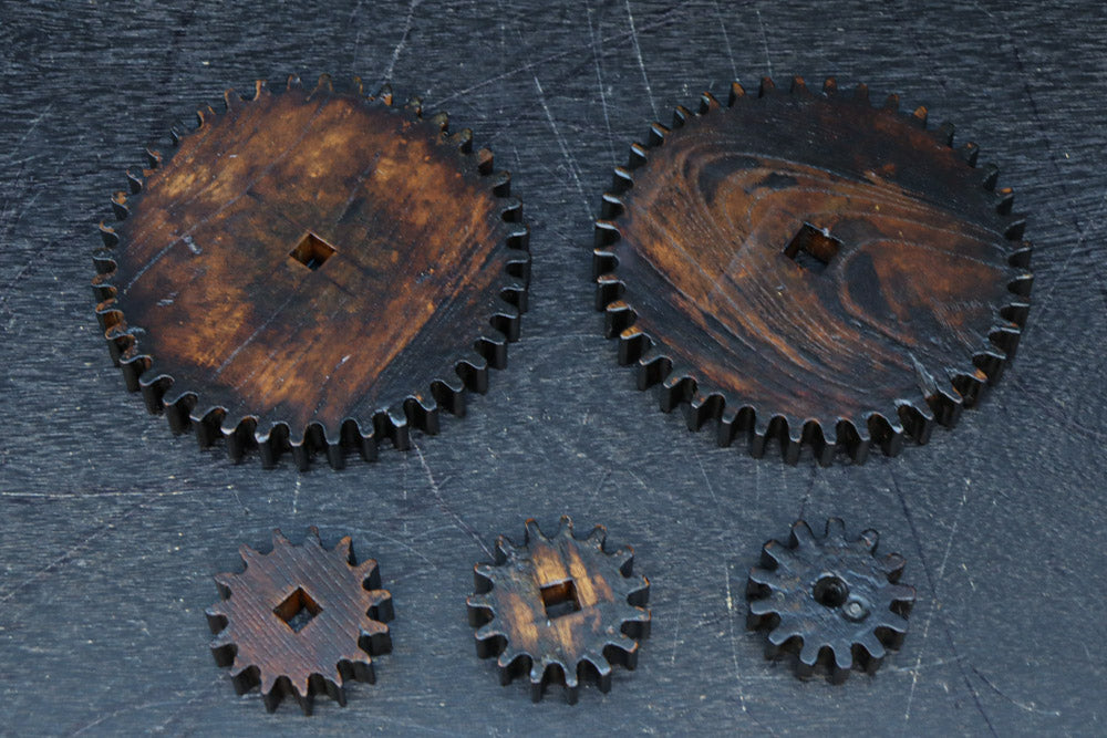 深みのある色彩の味わいある風合いが素敵な歯車セット　DC7701　在庫5枚1組