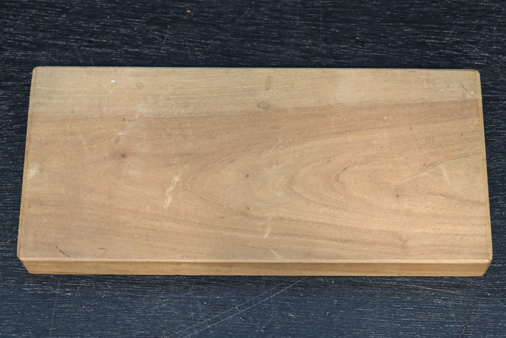 立派な海老の姿を描いた菓子型　DC7714a