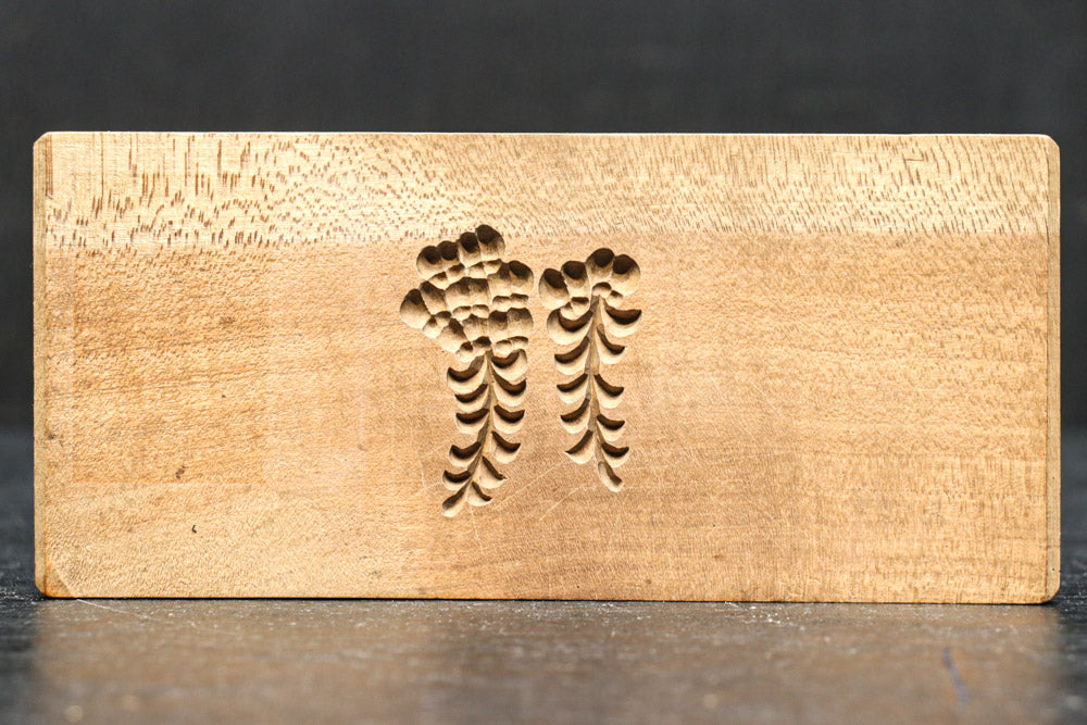 小振りの絵柄が上品な菓子型　DC7715cdg　(c:1 d:1 g:1)個