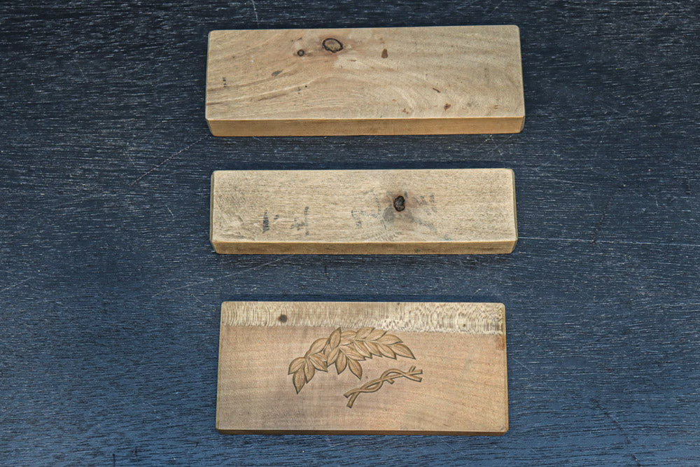 小振りの絵柄が上品な菓子型　DC7715cdg　(c:1 d:1 g:1)個