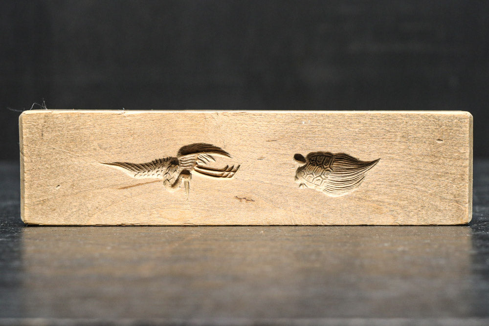 小振りの絵柄が上品な菓子型　DC7715cdg　(c:1 d:1 g:1)個