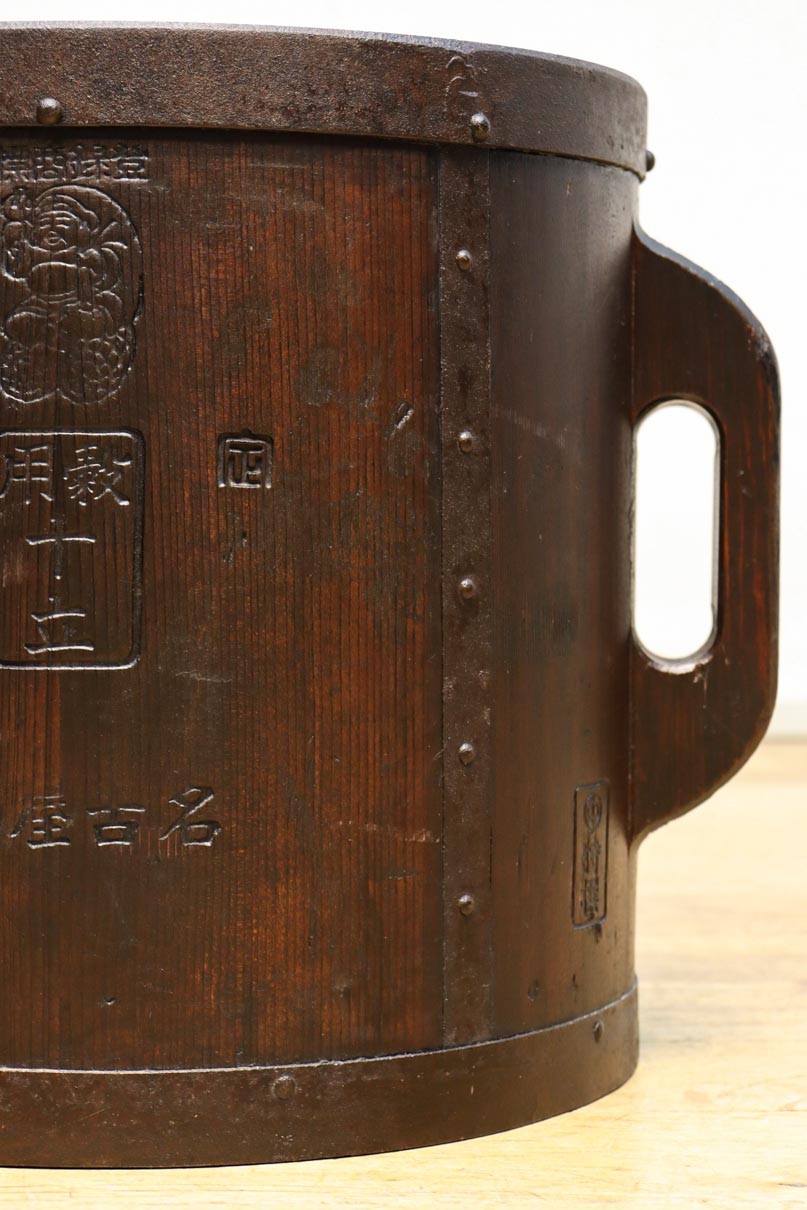 厚みのある持ち手で風格ある半斗升　DC7739