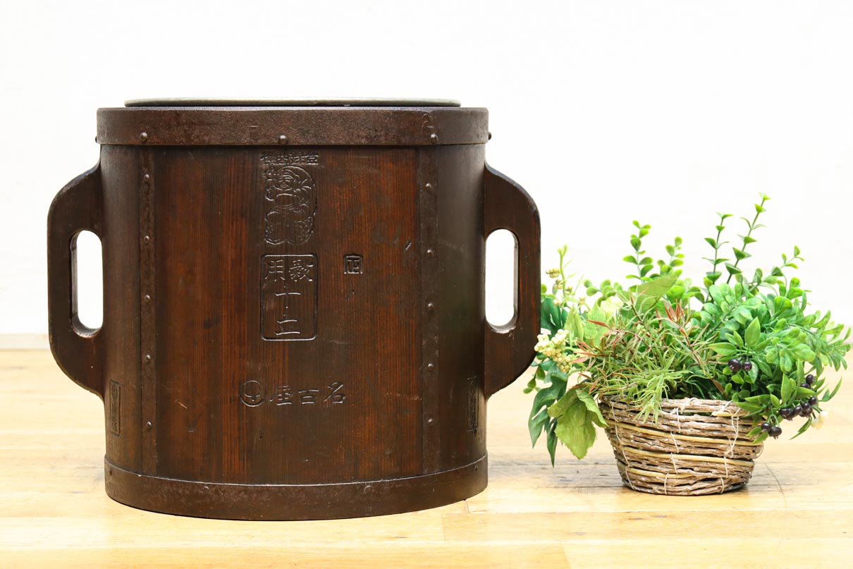 厚みのある持ち手で風格ある半斗升　DC7739